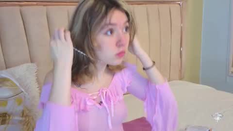 lucia_copper online show from November 2025 12:33:02 PM