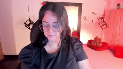 Lucia Vonne online show from October 2025 09:04:02 PM