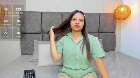 LUCIA  online show from October 2025 12:11:01 PM