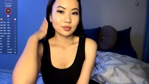 Kira online show from December 2025 02:13:02 PM