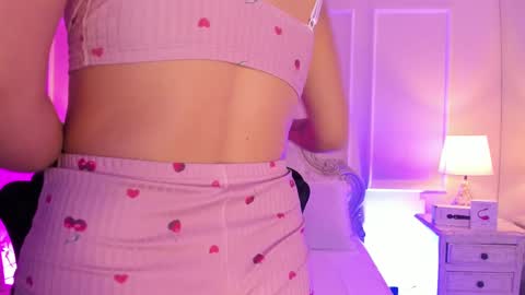 Snapshot of lucianacarter chatting on October 2025 04:22:01 AM online show from October 2025 04:22:01 AM