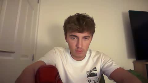 Lucian online show from November 2025 06:19:01 PM