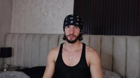 Luciano online show from September 2025 07:35:01 PM