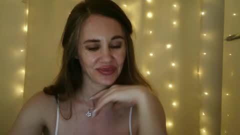 Snapshot of luciemack chatting on June 2026 06:18:02 PM LucieMack online show from June 2026 06:18:02 PM