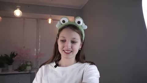 Mira online show from December 2025 05:08:02 PM