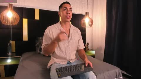 Snapshot of lucio__fox chatting on May 2026 12:02:01 PM Lucio online show from May 2026 12:02:01 PM