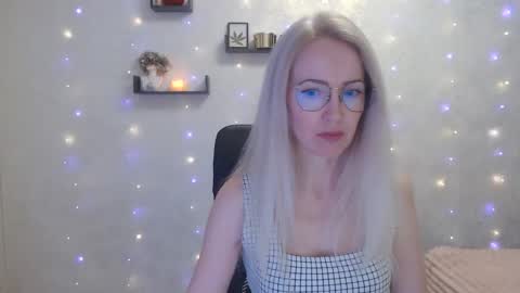 Arina online show from April 2026 03:46:01 PM