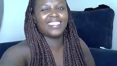Crisiah online show from May 2026 11:54:02 PM