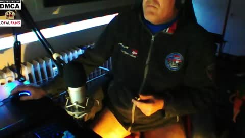 Snapshot of luckyfreak1 chatting on February 2025 01:12:02 AM call me Stefan online show from February 2025 01:12:02 AM