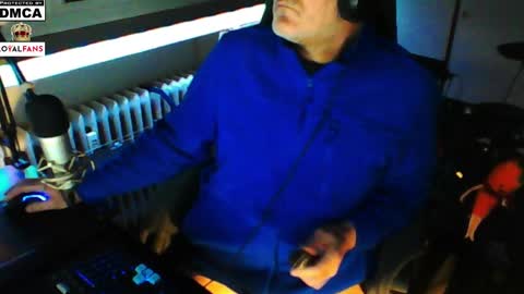 Snapshot of luckyfreak1 chatting on February 2025 05:26:02 AM call me Stefan online show from February 2025 05:26:02 AM