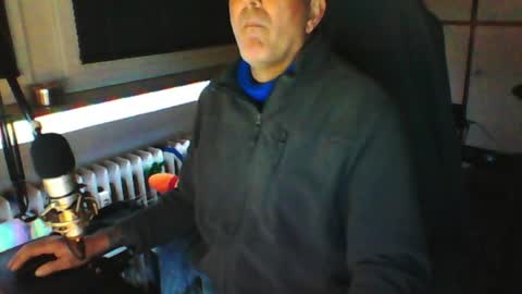        call me  Stefan online show from April 2026 06:16:02 PM