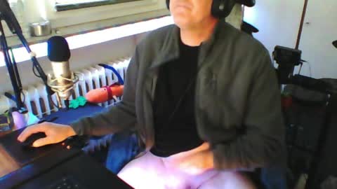 Snapshot of luckyfreak1 chatting on May 2026 08:07:02 AM call me Stefan online show from May 2026 08:07:02 AM
