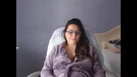 luckylinda23 online show from February 2026 12:00:01 PM