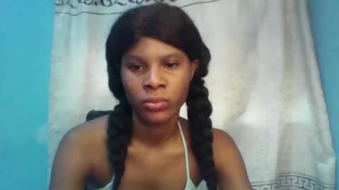 Snapshot of luckymadequeen chatting on January 2025 12:41:02 PM Gloria online show from January 2025 12:41:02 PM