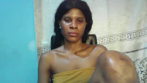 Snapshot of luckymadequeen chatting on January 2025 06:09:02 AM Gloria online show from January 2025 06:09:02 AM