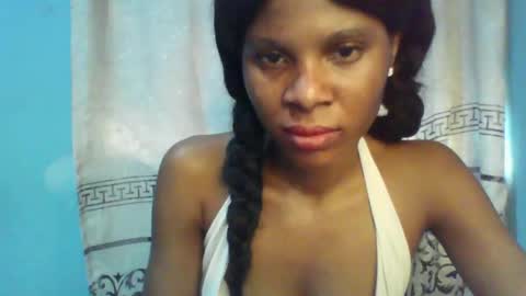 Snapshot of luckymadequeen chatting on January 2025 07:15:01 AM Gloria online show from January 2025 07:15:01 AM