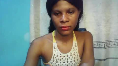 Snapshot of luckymadequeen chatting on February 2025 01:02:01 AM Gloria online show from February 2025 01:02:01 AM