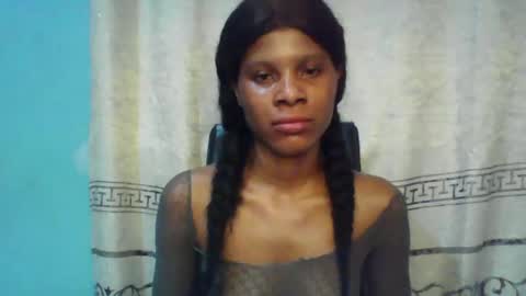 Snapshot of luckymadequeen chatting on February 2025 11:39:01 PM Gloria online show from February 2025 11:39:01 PM