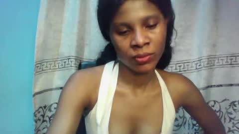 Snapshot of luckymadequeen chatting on February 2025 07:54:02 PM Gloria online show from February 2025 07:54:02 PM