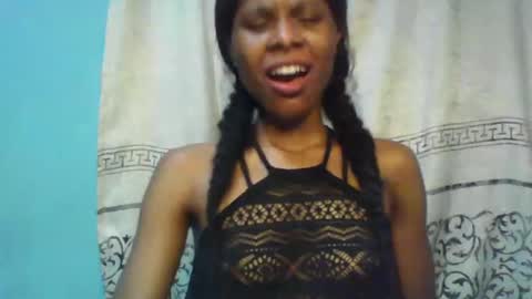 Snapshot of luckymadequeen chatting on March 2025 11:14:01 PM Gloria online show from March 2025 11:14:01 PM