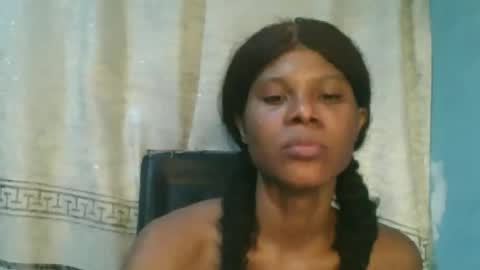 Snapshot of luckymadequeen chatting on September 2025 11:10:02 PM Gloria online show from September 2025 11:10:02 PM