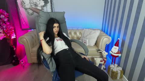 Monika online show from January 2025 04:23:02 PM