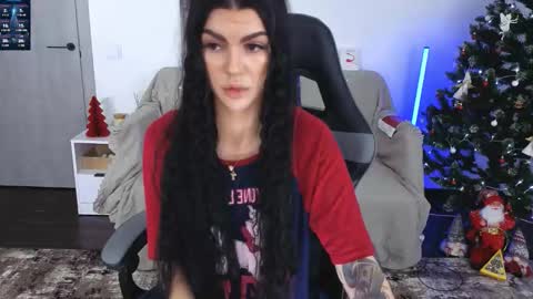 Monika online show from December 2025 12:43:01 PM