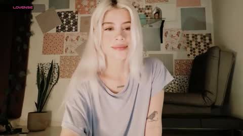 luckysapphire777 online show from March 2026 08:19:01 AM