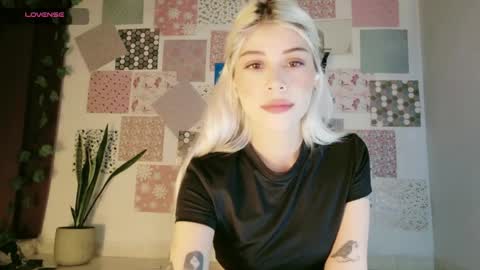 luckysapphire777 online show from March 2026 08:48:01 AM