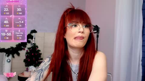 Snapshot of luckyymia chatting on January 2025 11:09:01 PM Mia online show from January 2025 11:09:01 PM