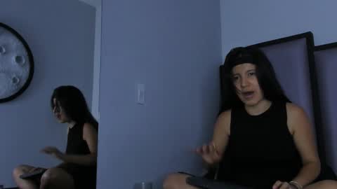   online show from September 2025 09:48:01 PM