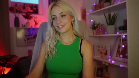 Cutie Lucy online show from August 2026 05:59:02 PM