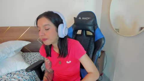 Your Lucy online show from October 2025 05:20:02 AM