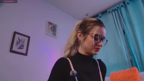 lucy online show from February 2025 04:28:02 AM