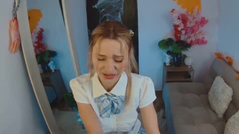 lucy online show from October 2025 05:22:01 AM