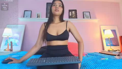 Lucia Bell   online show from July 2026 09:52:02 PM