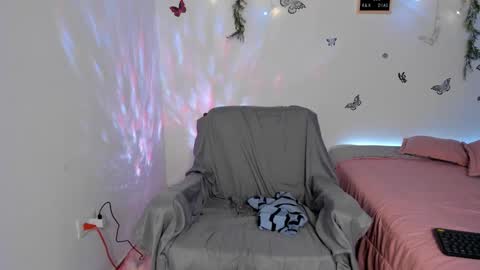 Lucy online show from December 2024 09:30:01 PM