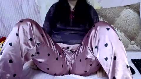 Snapshot of lucygolds chatting on February 2026 06:18:02 AM LucyGoldS online show from February 2026 06:18:02 AM