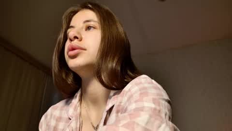 Lucy online show from March 2026 04:34:02 AM