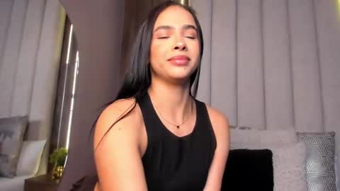 Lucy online show from September 2025 03:11:01 PM