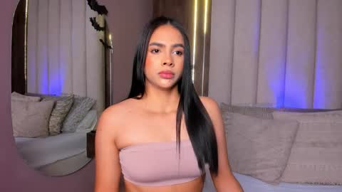 Lucy online show from October 2025 04:50:01 PM