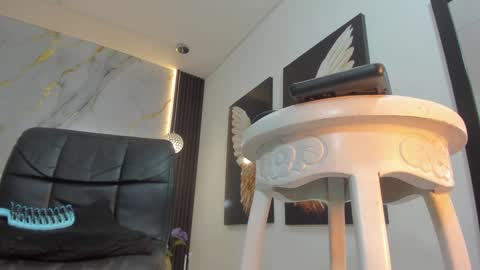 Luciana online show from December 2024 12:27:01 PM