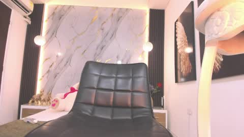 Luciana online show from March 2025 01:16:01 AM