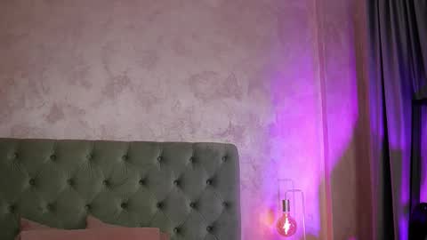 LucyWillow online show from February 2026 04:35:02 AM