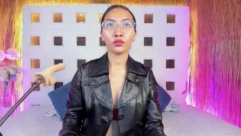 Lucy Liiu online show from March 2026 10:29:02 PM