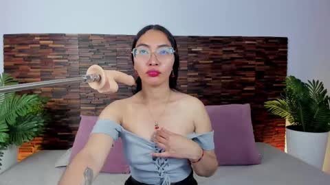 Lucy Liiu online show from March 2026 09:14:02 PM