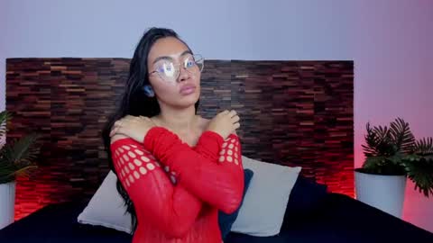 Snapshot of lucyy_liiu chatting on July 2026 10:16:02 PM Lucy Liiu online show from July 2026 10:16:02 PM