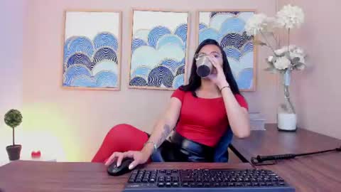 Snapshot of lucyy_liiu chatting on July 2026 08:24:02 PM Lucy Liiu online show from July 2026 08:24:02 PM