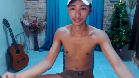 Snapshot of lui_the_fucker chatting on January 2025 07:38:01 AM lui_the_fucker online show from January 2025 07:38:01 AM