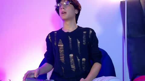 Snapshot of lui_x_dust chatting on April 2026 03:10:02 AM Lui online show from April 2026 03:10:02 AM